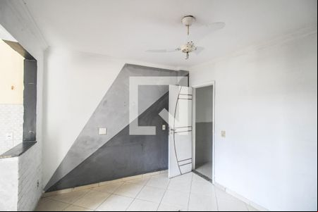 Sala de casa para alugar com 1 quarto, 38m² em Chatuba, Mesquita