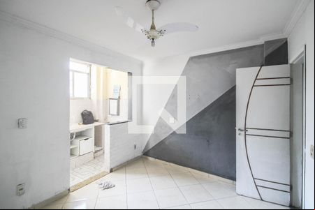 Sala de casa para alugar com 1 quarto, 38m² em Chatuba, Mesquita