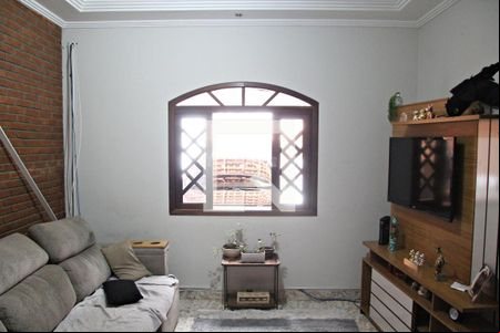 Sala de casa à venda com 3 quartos, 250m² em Jardim Santa Cecilia, Guarulhos