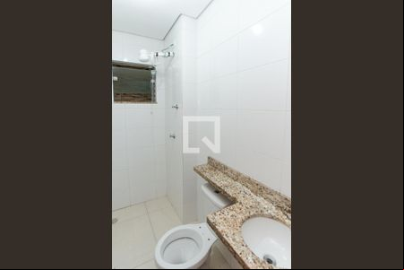 Banheiro de apartamento para alugar com 1 quarto, 33m² em Parada Inglesa, São Paulo