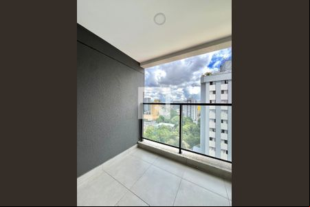 Varanda de kitnet/studio à venda com 1 quarto, 28m² em Chácara Inglesa, São Paulo