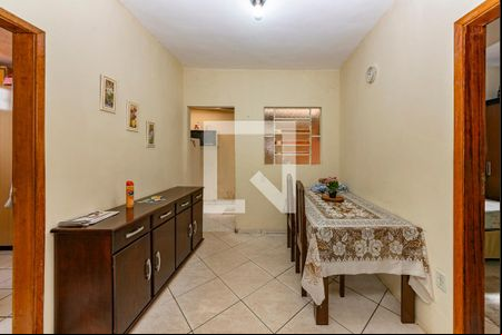 Sala de casa para alugar com 3 quartos, 178m² em Nova Gameleira, Belo Horizonte