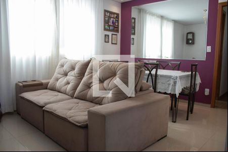 Sala de apartamento à venda com 3 quartos, 72m² em Ana Lúcia, Belo Horizonte
