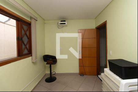 Quarto 1 de casa para alugar com 3 quartos, 330m² em Jardim Santa Mena, Guarulhos