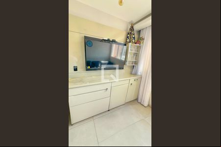Sala de apartamento à venda com 2 quartos, 55m² em Santa Terezinha, Belo Horizonte