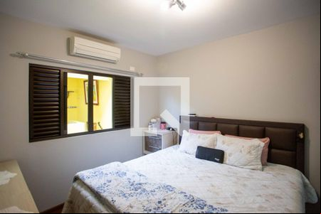 Quarto 1 de casa à venda com 4 quartos, 226m² em Taboão, Diadema