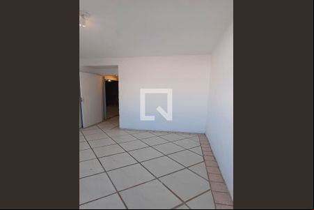 Quarto de apartamento para alugar com 2 quartos, 76m² em Coqueiros, Florianópolis