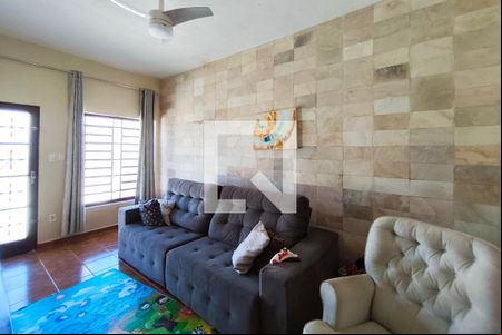 Sala de Estar de casa para alugar com 3 quartos, 279m² em Jardim Leonor, Campinas