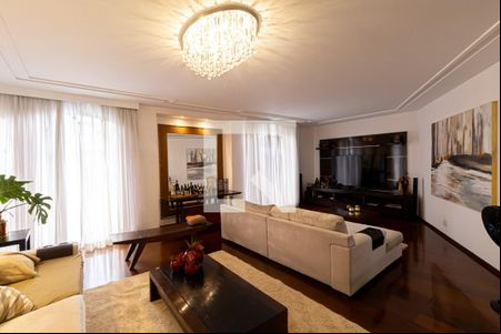 Sala de casa para alugar com 4 quartos, 350m² em Vila Rio Branco, São Paulo