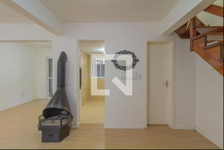 Sala de casa de condomínio para alugar com 3 quartos, 84m² em Olaria, Canoas