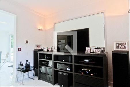 Sala de casa à venda com 4 quartos, 600m² em City América, São Paulo