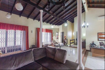 Sala 2 de casa para alugar com 3 quartos, 300m² em Igara, Canoas