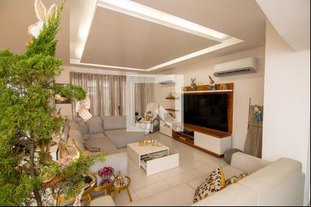 Sala de casa de condomínio à venda com 6 quartos, 320m² em Barra da Tijuca, Rio de Janeiro