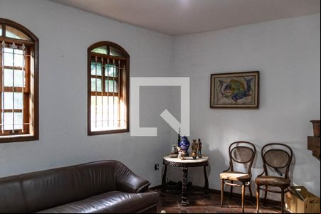Sala 1 de casa à venda com 6 quartos, 450m² em Santa Lúcia, Belo Horizonte