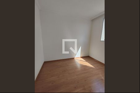 Quarto 1 de apartamento para alugar com 2 quartos, 43m² em Maria da Conceicao, Contagem