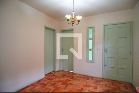 Sala de casa à venda com 2 quartos, 180m² em Boa Vista, Novo Hamburgo