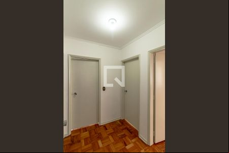 Corredor de apartamento para alugar com 3 quartos, 135m² em Itaim Bibi, São Paulo