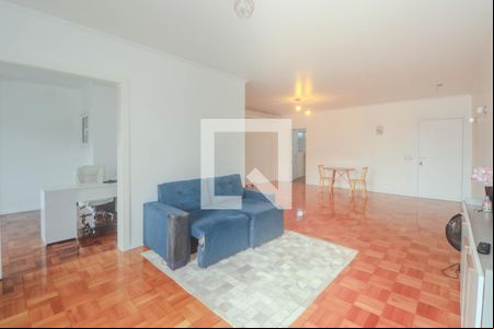 Sala de apartamento para alugar com 3 quartos, 145m² em Petrópolis, Porto Alegre