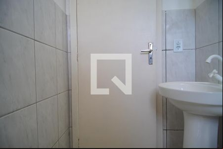 Banheiro de kitnet/studio para alugar com 1 quarto, 33m² em Vila Nova, Novo Hamburgo