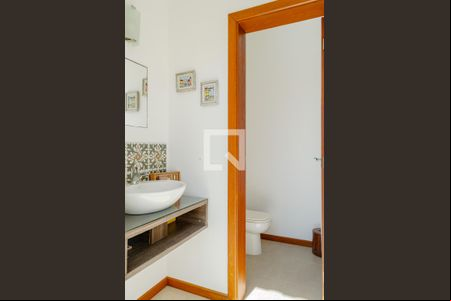 Lavabo de casa para alugar com 3 quartos, 450m² em Campeche, Florianópolis