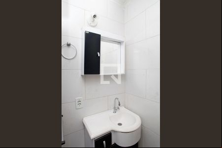 Banheiro de apartamento para alugar com 1 quarto, 47m² em Centro Histórico, Porto Alegre