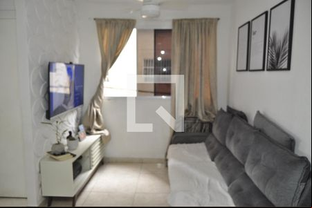 Sala de apartamento à venda com 2 quartos, 50m² em Del Castilho, Rio de Janeiro
