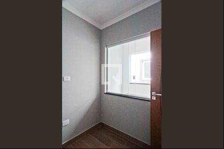 Quarto de casa à venda com 4 quartos, 160m² em Parque Sao Domingos, São Paulo