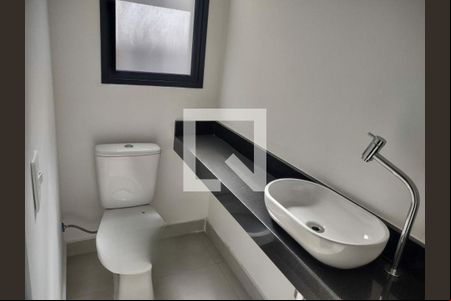 Casa de Condomínio à venda com 4 quartos, 211m² em Campo Belo, São Paulo
