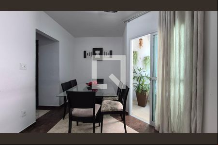 Sala  de casa de condomínio à venda com 3 quartos, 147m² em Campestre, Santo André