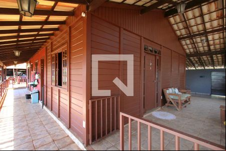 Varanda de casa à venda com 3 quartos, 300m² em Ouro Velho Mansões, Nova Lima