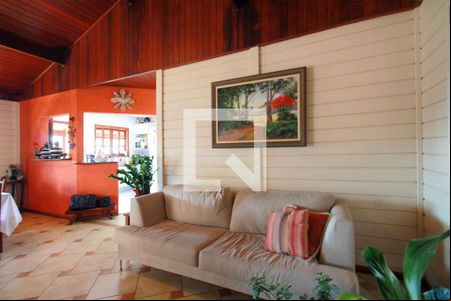 Sala de casa à venda com 3 quartos, 300m² em Ouro Velho Mansões, Nova Lima