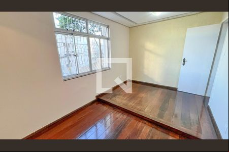 Sala de apartamento para alugar com 2 quartos, 55m² em Silveira, Belo Horizonte