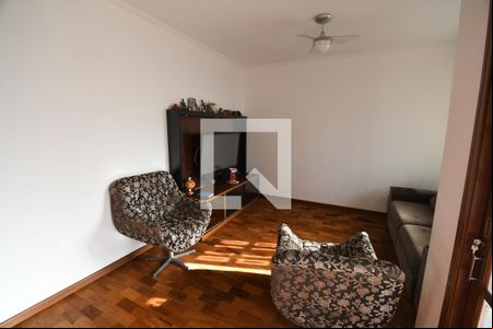 Sala de TV de casa de condomínio à venda com 3 quartos, 300m² em Parque das Flores, Campinas