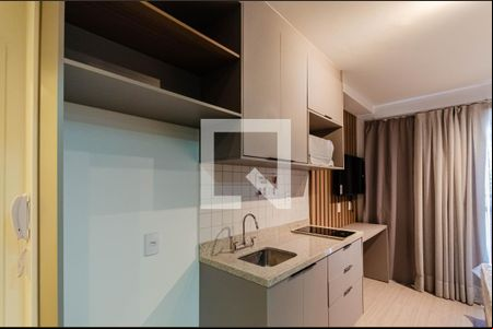 Cozinha de casa para alugar com 1 quarto, 24m² em Liberdade, São Paulo
