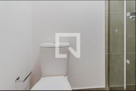 Banheiro de casa para alugar com 1 quarto, 20m² em Liberdade, São Paulo
