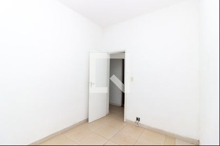 Quarto 2 de casa para alugar com 3 quartos, 120m² em Jardim Sulacap, Rio de Janeiro