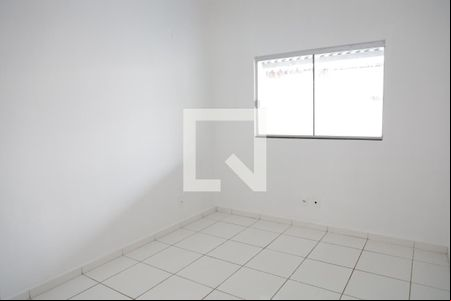 Quarto de casa para alugar com 2 quartos, 74m² em Chácaras Buritis, Goiânia