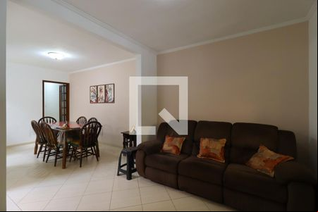 Sala  de casa para alugar com 3 quartos, 150m² em Jardim Monte Libano, Santo André