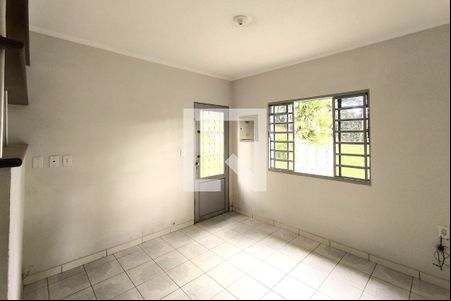 Sala de casa à venda com 3 quartos, 210m² em Jardim Molinari, Jundiaí