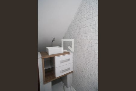 Lavabo de casa para alugar com 3 quartos, 120m² em Vila Guilhermina, São Paulo