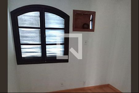 Quarto 2 de casa para alugar com 2 quartos, 80m² em Fundos, Rio de Janeiro