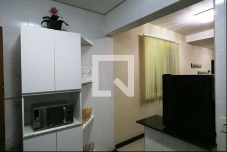 Cozinha de casa à venda com 3 quartos, 142m² em Nova Vista, Belo Horizonte