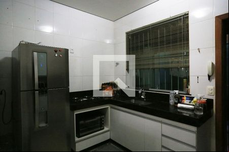 Cozinha de casa à venda com 3 quartos, 142m² em Nova Vista, Belo Horizonte