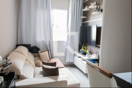 Sala de apartamento para alugar com 2 quartos, 45m² em Jardim Petrópolis, Cotia