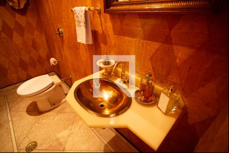 Lavabo de casa à venda com 3 quartos, 203m² em Parque Sao Domingos, São Paulo