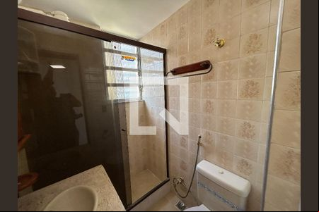 Banheiro de apartamento para alugar com 1 quarto, 48m² em Méier, Rio de Janeiro