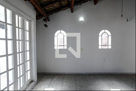 Salão de casa para alugar com 3 quartos, 395m² em Vila Nova Socorro, Mogi das Cruzes