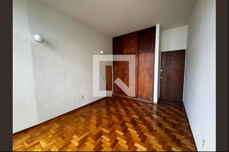 Quarto de apartamento para alugar com 1 quarto, 68m² em Funcionários, Belo Horizonte