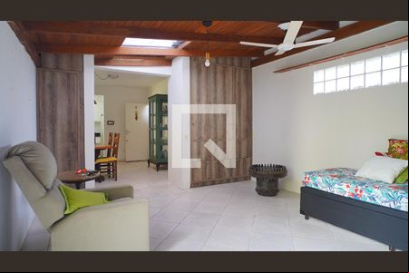 Sala de apartamento para alugar com 3 quartos, 150m² em Trindade, Florianópolis