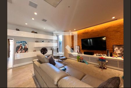 Sala de casa de condomínio para alugar com 4 quartos, 410m² em Jacarepaguá, Rio de Janeiro